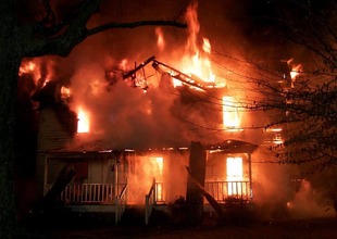 storyimages_housefire21286213660.jpg_310x220